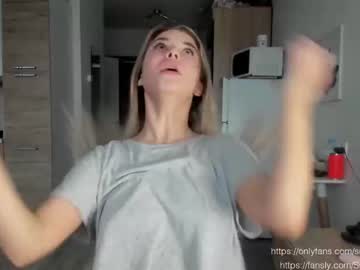 hardcore cam girl sun_shine_baby image #1386989