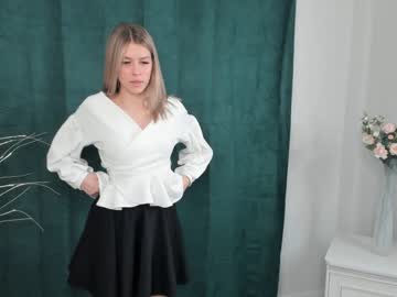 hardcore cam girl pureandinnocenta image #3628357