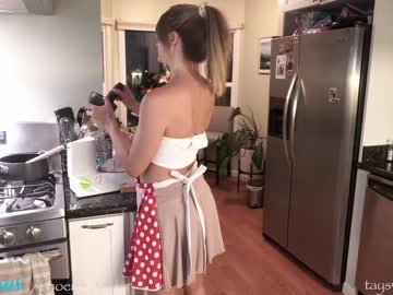 hardcore cam girl phoenix_taylor image #2100635