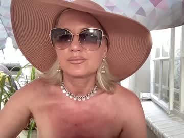 hardcore cam girl gl1tter_barbie image #1721173