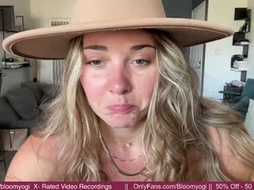 hardcore cam girl bloomyogi image #3463829