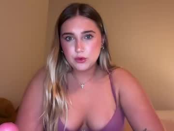 hardcore cam girl saraluvvs image #4715542