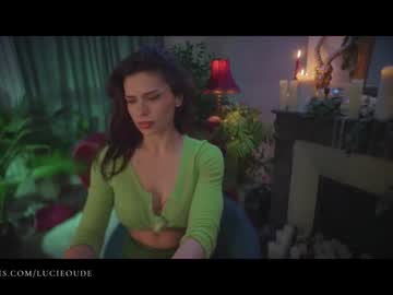 hardcore cam girl lucieoude_ image #2226511