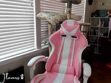 hardcore cam girl violetttflowers image #4439824