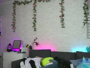 hardcore cam girl holliwould_ image #1200537