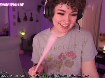hardcore cam girl evelynpiers image #1723941