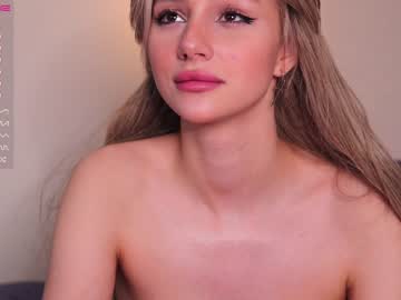 hardcore cam girl babeholly image #3140052