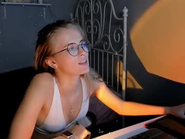 hardcore cam girl linellali image #1625536
