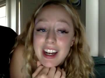 hardcore cam girl zoekittygirl image #1224299