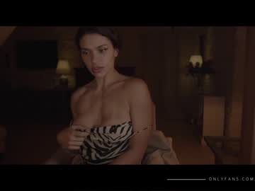 hardcore cam girl lucieoude_ image #1746716