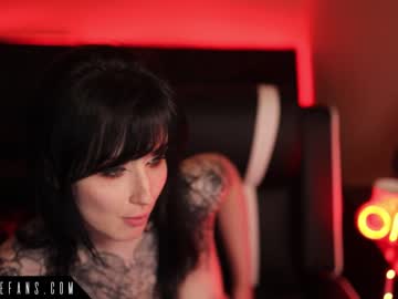 hardcore cam girl raven_alternative image #4134505