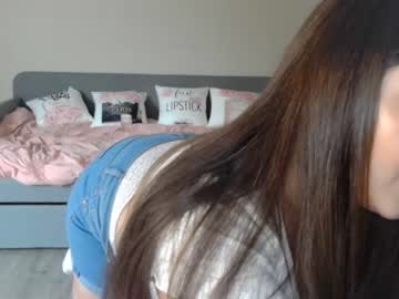 hardcore cam girl innocentxdoll19 image #1755726
