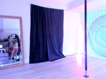 hardcore cam girl fit_american_girl image #2641309