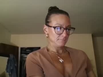 hardcore cam girl missmelisateaches image #4620421