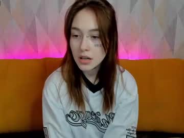hardcore cam girl christine_heisenberg image #2092870