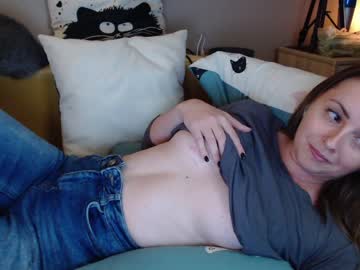 hardcore cam girl juicy_peach88 image #1811365