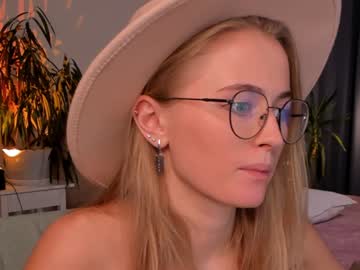 hardcore cam girl linellali image #1839759