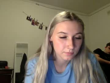 hardcore cam girl petiteblondie13 image #4625926