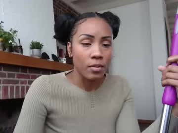hardcore cam girl therainqueen image #2994327