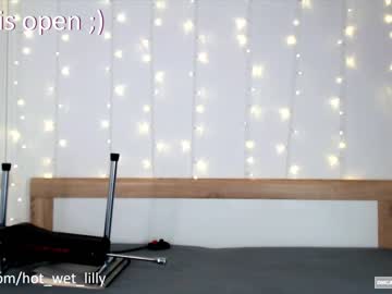 hardcore cam girl hot_wet_lilly image #2194590