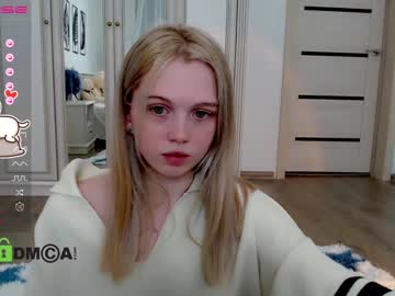 hardcore cam girl small_blondee image #2231876