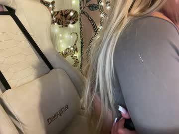 hardcore cam girl ari_02 image #3499187