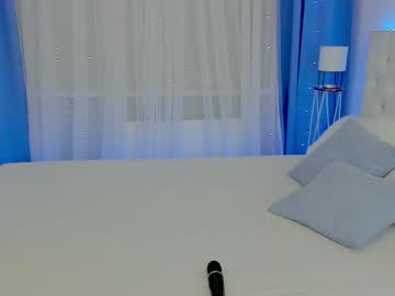 hardcore cam girl emmika_ image #2683099