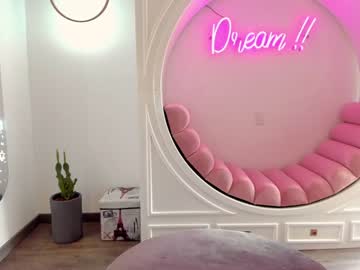 hardcore cam girl ashlyeroberts1 image #1189985