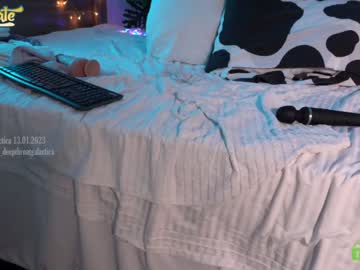 hardcore cam girl _deepthroatgalactica image #2328348