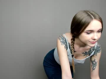 hardcore cam girl mia_monk image #2099693