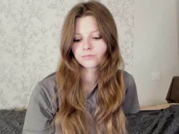 hardcore cam girl alainaestrada image #3686748