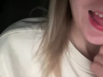 hardcore cam girl lovey_xoxoxox image #4723790