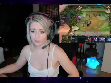 hardcore cam girl kimilee22 image #1617044