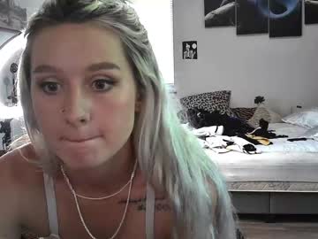 hardcore cam girl charlybabyy image #2853022