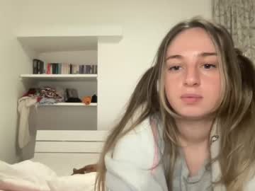 hardcore cam girl lilmills image #708498