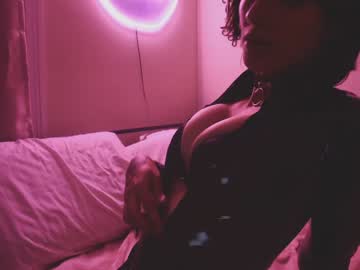 hardcore cam girl aynmarie image #1980785