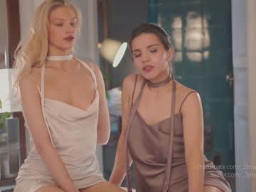 hardcore cam girl _2strangers image #3776929