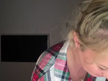hardcore cam girl kiradivine image #1807033