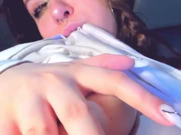 hardcore cam girl bbbeth_ image #2525767