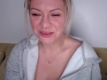 hardcore cam girl kiradivine image #1257421