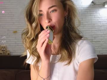hardcore cam girl uwunikaa image #3502032