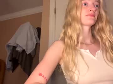 hardcore cam girl ssoftstarr18 image #4627696