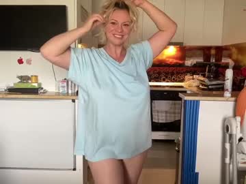 hardcore cam girl kiradivine image #3076027