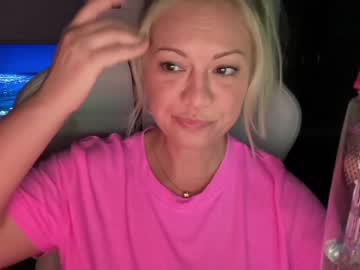 hardcore cam girl kiradivine image #2795776