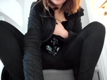 hardcore cam girl eatmypie69 image #2351657