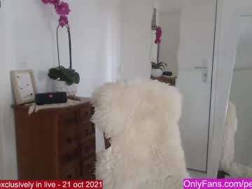 hardcore cam girl petite_caline image #193107