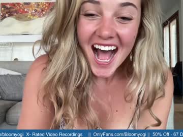 hardcore cam girl bloomyogi image #2770934