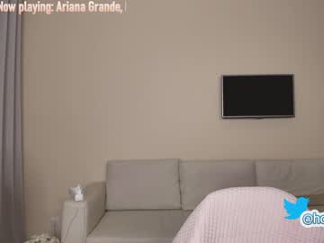 hardcore cam girl hollyextra image #423480