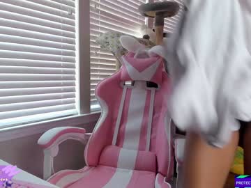 hardcore cam girl violetttflowers image #3406039
