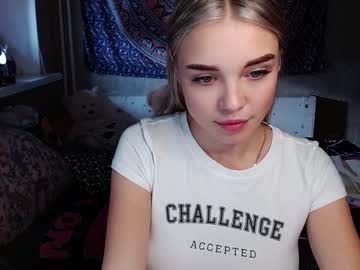 hardcore cam girl babyfromtheforest image #3723982